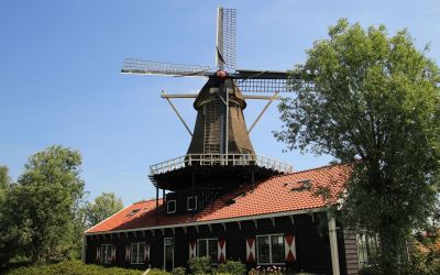 Sníte o originálním bydlení? Můžete si koupit salaš, vinný sklep nebo i větrný mlýn